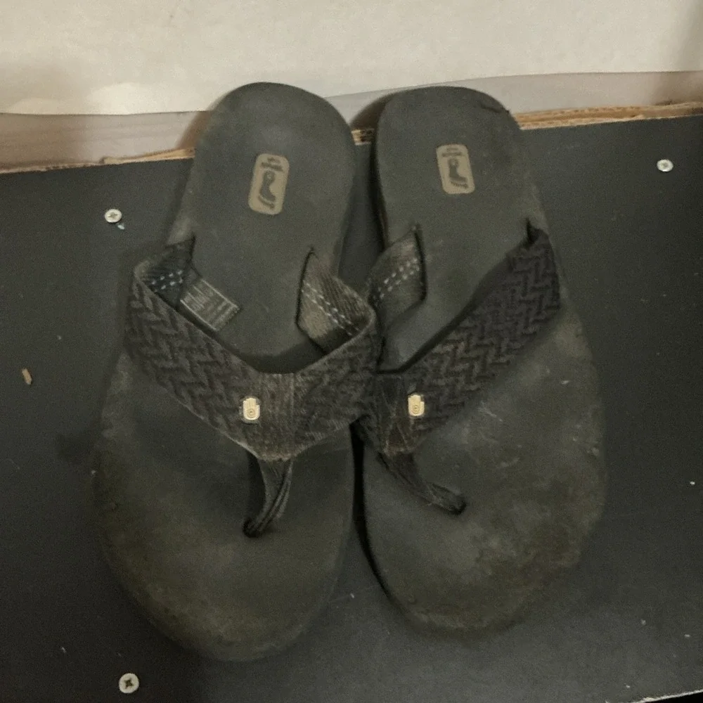 Teva Men's Mush ii BKBL Black Lightweight thong Flip Flop Sandals Size 8